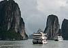 Halong Bay - Vietnam 12+ - 049 1 von Heinz Hehenberger
